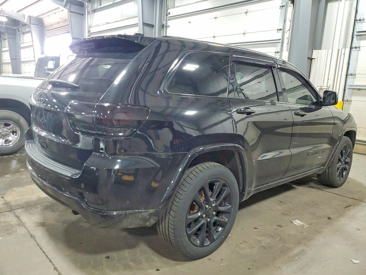 Jeep Grand cherokee LAREDO 3.6 !PANO/CAM! FULL, снимка 3 - Автомобили и джипове - 54970688