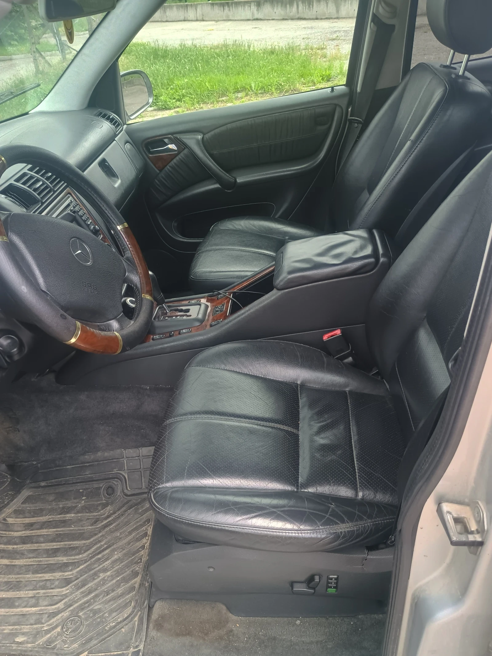 Mercedes-Benz ML 270, снимка 9 - Автомобили и джипове - 55145081