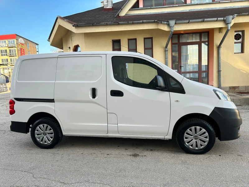 Nissan NV200 1.5DCI 2 стр. врати, снимка 4 - Бусове и автобуси - 48815623