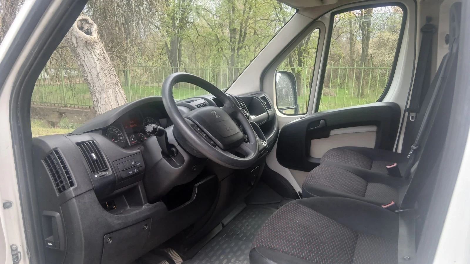 Peugeot Boxer 2.2HDI , снимка 9 - Бусове и автобуси - 54008345