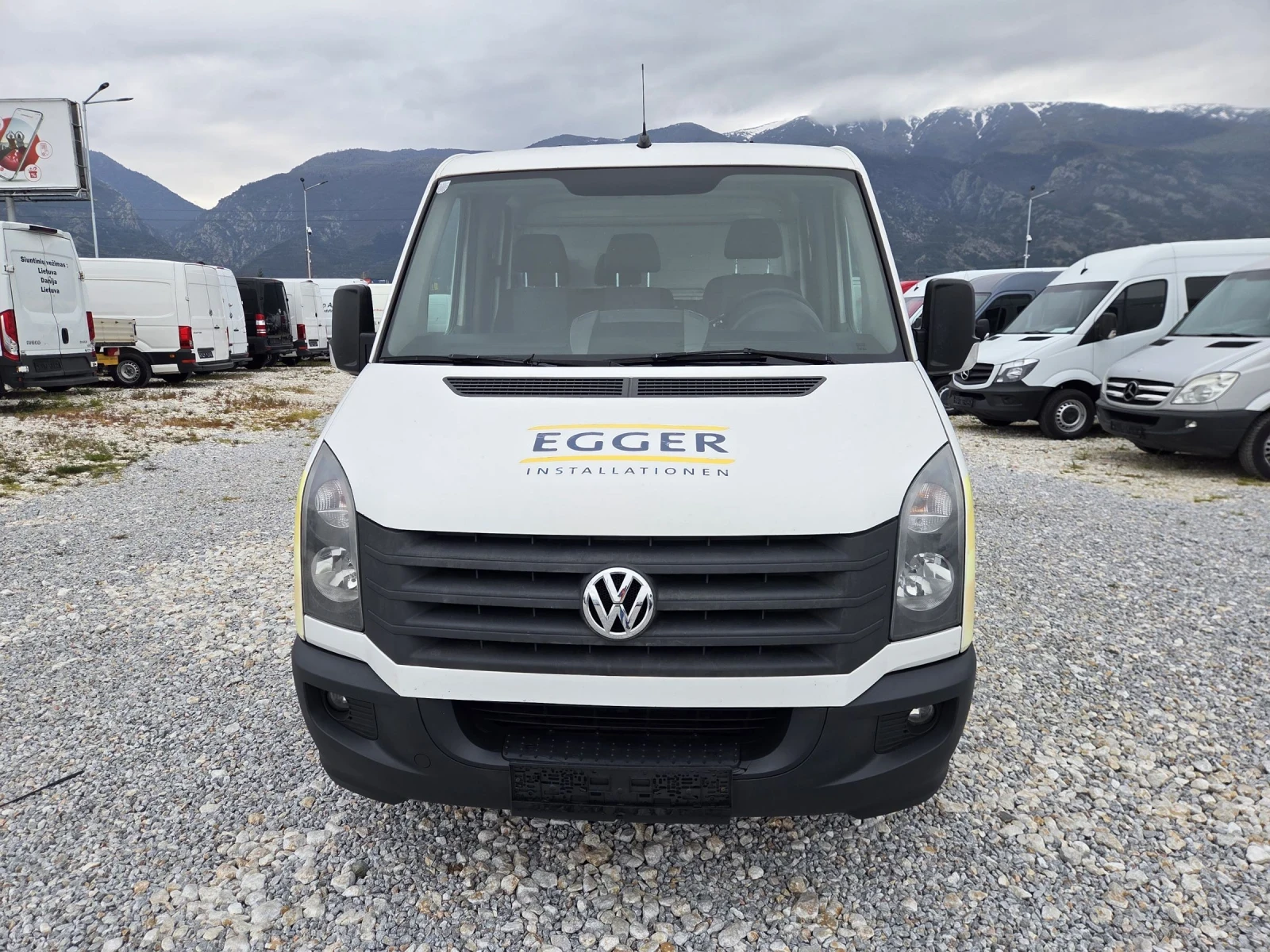 VW Crafter 2.0 TDI, 7 местен, Клима , снимка 8 - Бусове и автобуси - 54189358
