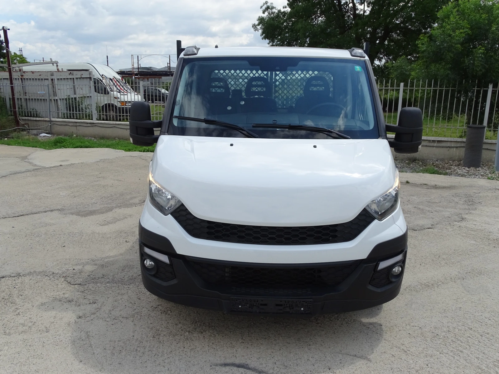 Iveco 35c17 * КЛИМАТРОНИК* Д-4.10м  ТРИСТРАНЕН САМОСВАЛ * , снимка 8 - Бусове и автобуси - 54960933