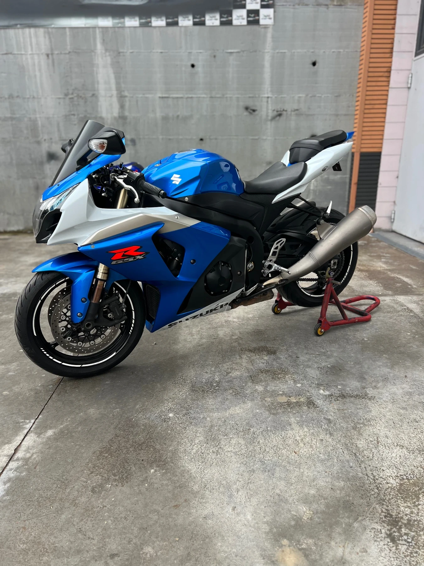 Suzuki Gsxr GSX-R 1000 - изображение 4