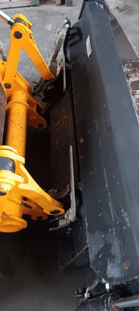 Багер JCB 1CX HF, снимка 4 - Индустриална техника - 54157259