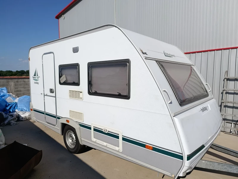 Каравана Eifelland 395, снимка 4 - Каравани и кемпери - 52372283