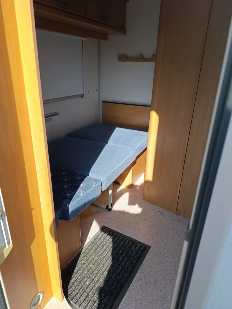 Каравана Eifelland 395, снимка 5 - Каравани и кемпери - 52372283