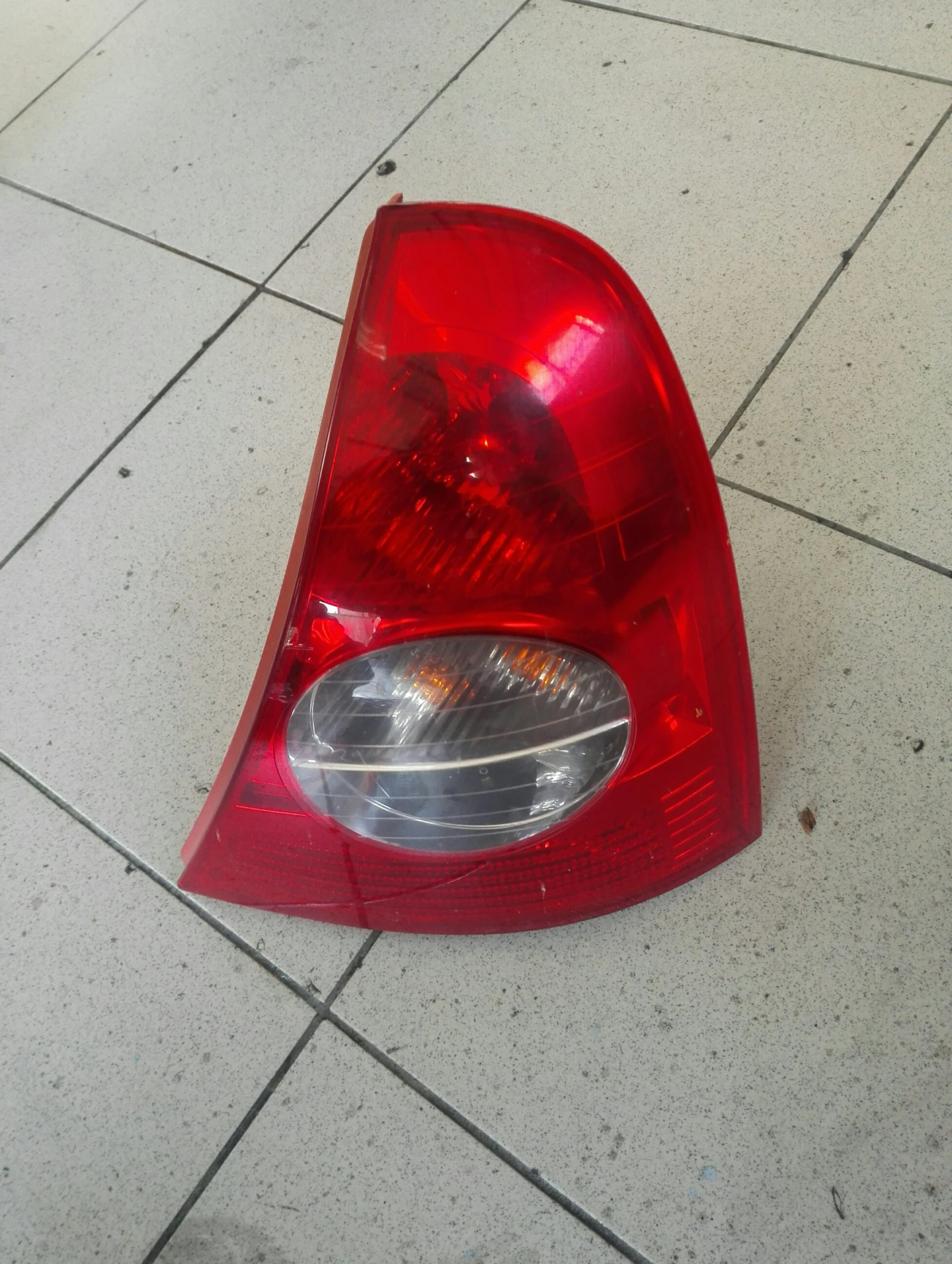 ���� ����� ���� ���� ������ 1.5��� | Mobile.bg � ����������� 1