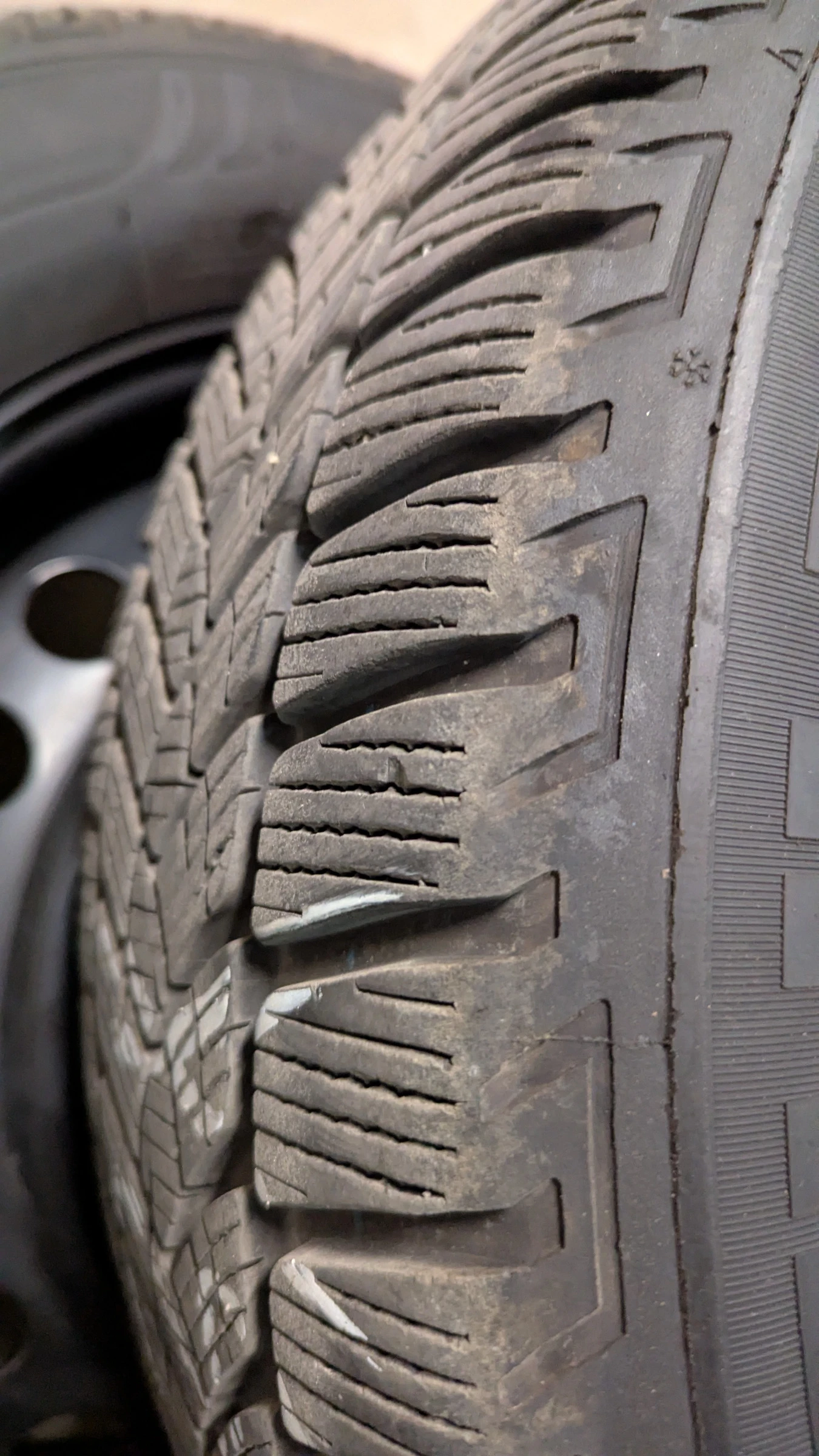Гуми с джанти Fulda 215/60R17, снимка 3 - Гуми и джанти - 55878225