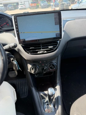 Peugeot 208 1.4HDI AVTOMAT/NAVI EURO 5, снимка 13