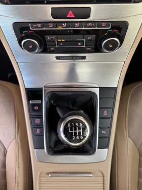 VW Passat 2, 0TDi* HIGH LINE* РЕАЛНИ КМ* EURO 5, снимка 11