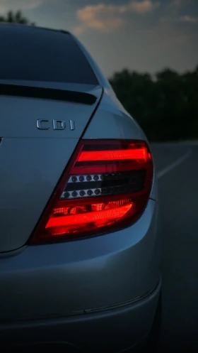 Mercedes-Benz C 220 - 14400 лв. - 93001931 8