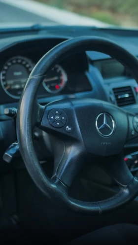 Mercedes-Benz C 220 - 14400 лв. - 93001931 9