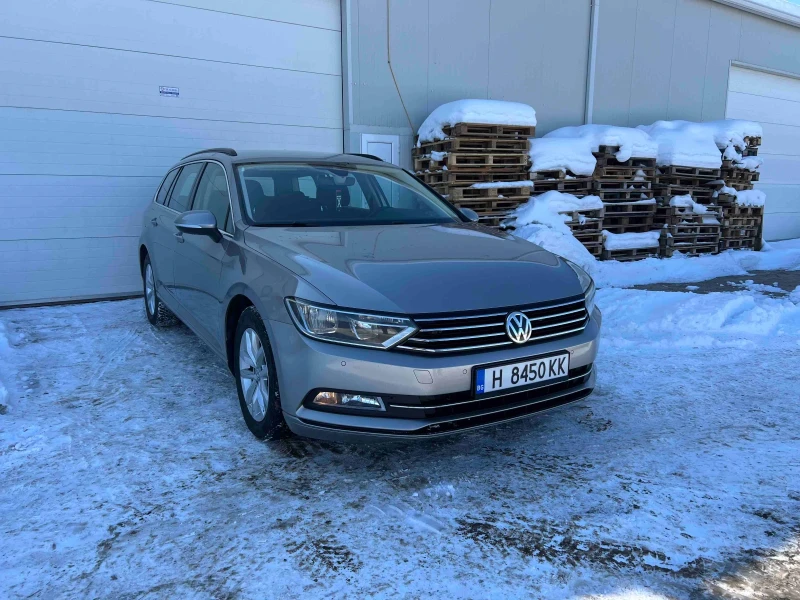 VW Passat, снимка 1 - Автомобили и джипове - 49252053