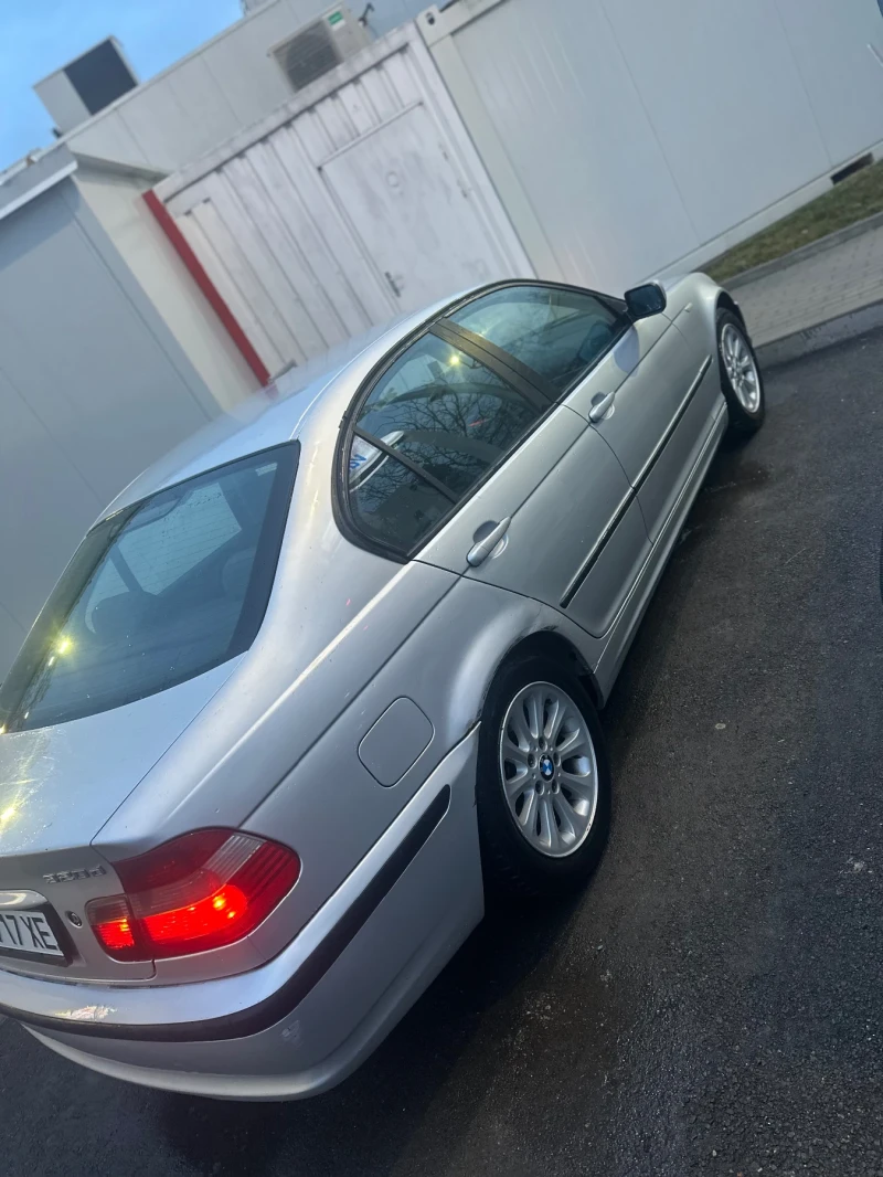 BMW 320 320D, снимка 4 - Автомобили и джипове - 49309035