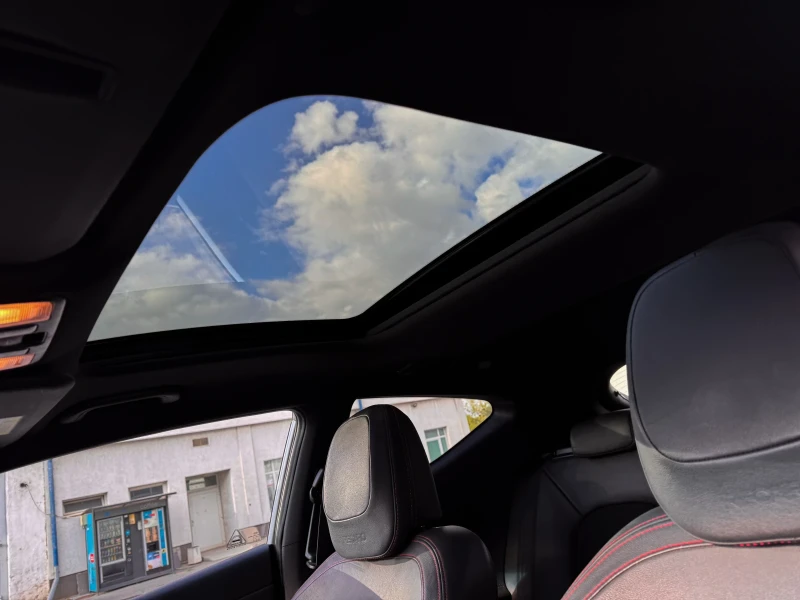 Kia Pro ceed Gt-Track 1.6 TGDI * Full* * Panorama* , снимка 15 - Автомобили и джипове - 50986143