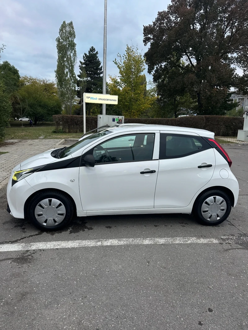 Toyota Aygo, снимка 4 - Автомобили и джипове - 52055686