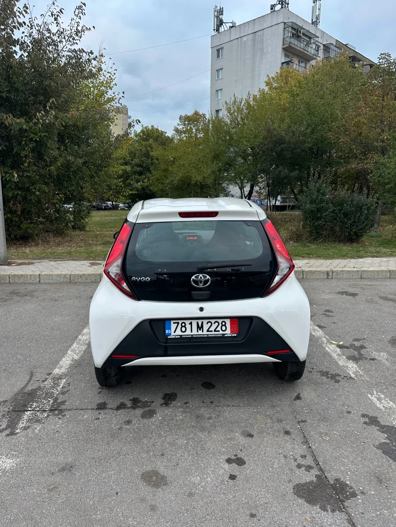 Toyota Aygo, снимка 6 - Автомобили и джипове - 52055686