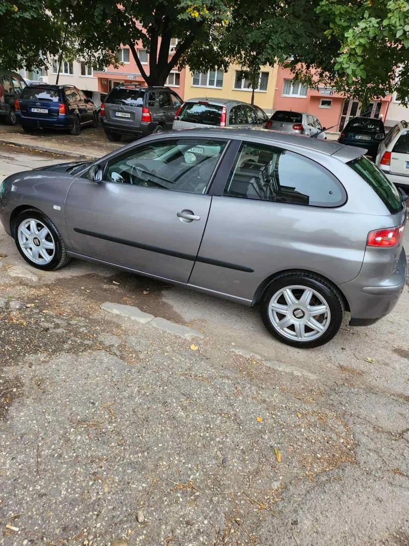 Seat Ibiza, снимка 4 - Автомобили и джипове - 52064373