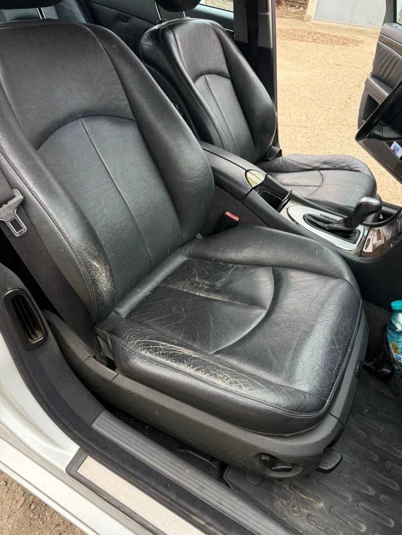 Mercedes-Benz E 220 Avantgarde, снимка 5 - Автомобили и джипове - 52068584