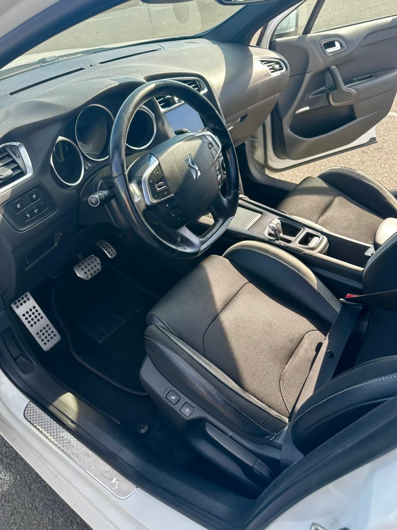 Citroen DS4, снимка 9 - Автомобили и джипове - 52613668
