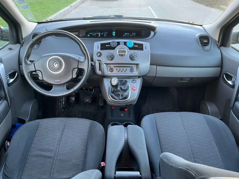Renault Grand scenic 1.9 dCi, снимка 9 - Автомобили и джипове - 52774141