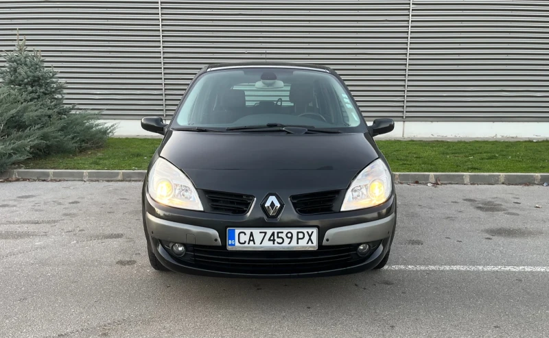 Renault Grand scenic 1.9 dCi, снимка 2 - Автомобили и джипове - 52774141