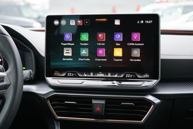 Cupra Formentor 2.0 VZ* 4x4* FACELIFT* Camera* Caplay* , снимка 15 - Автомобили и джипове - 53087235