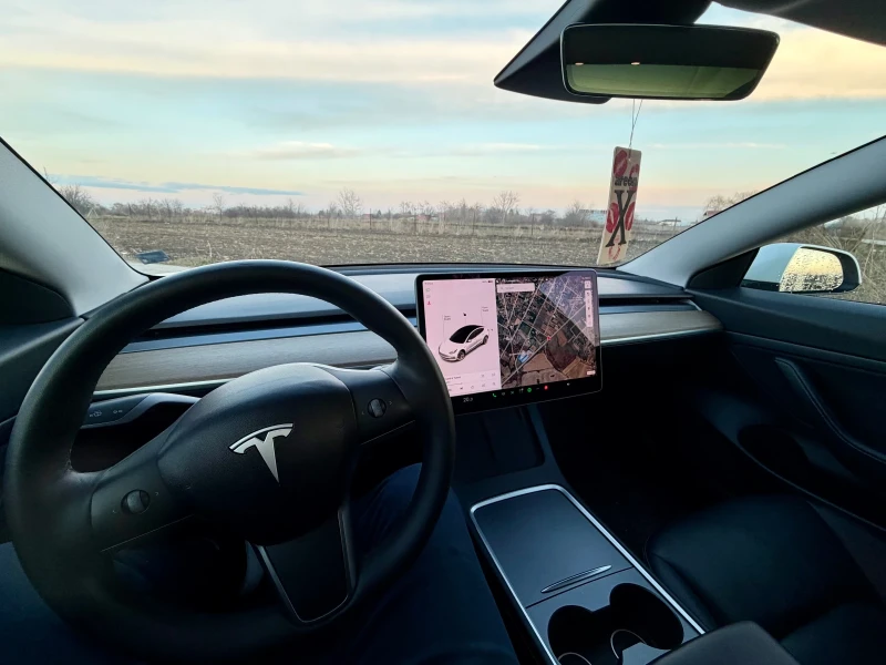 Tesla Model 3 Standard Range Plus, снимка 7 - Автомобили и джипове - 53501857