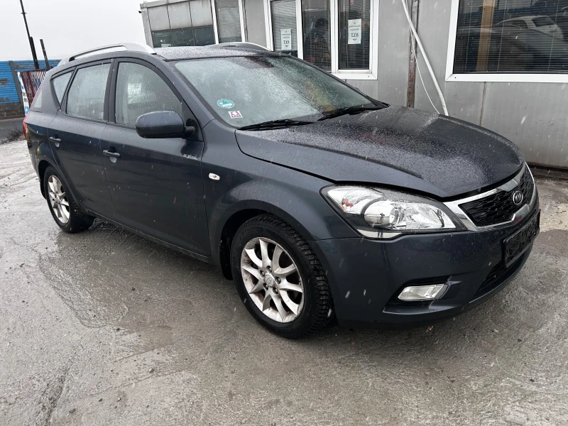 Kia Ceed 1.4 16V, снимка 3 - Автомобили и джипове - 53514220