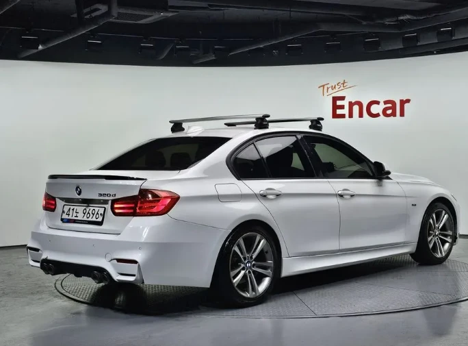 BMW 320  - изображение 2