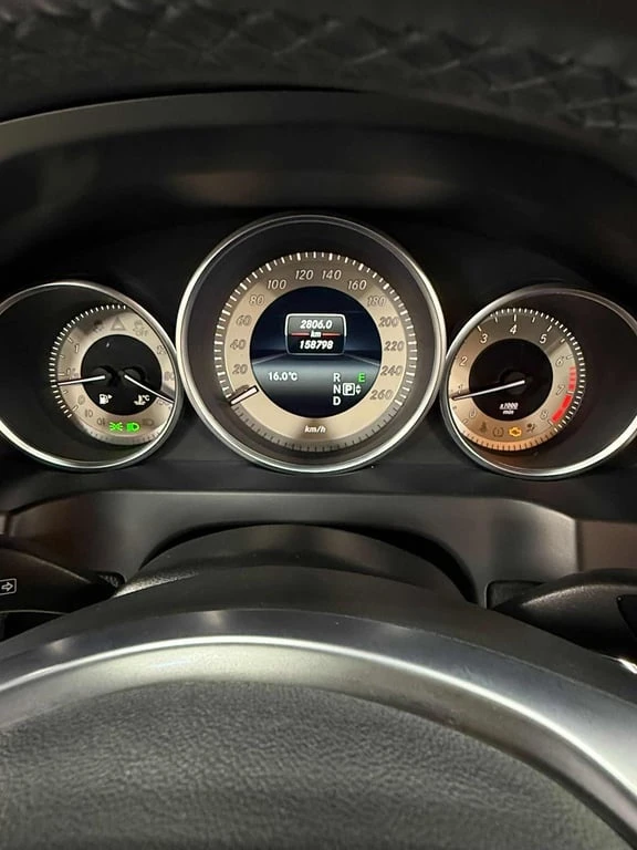 Mercedes-Benz E 400 * CARFAX * БЕЗ ПЪРВОНАЧАЛНА ВНОСКА - изображение 9