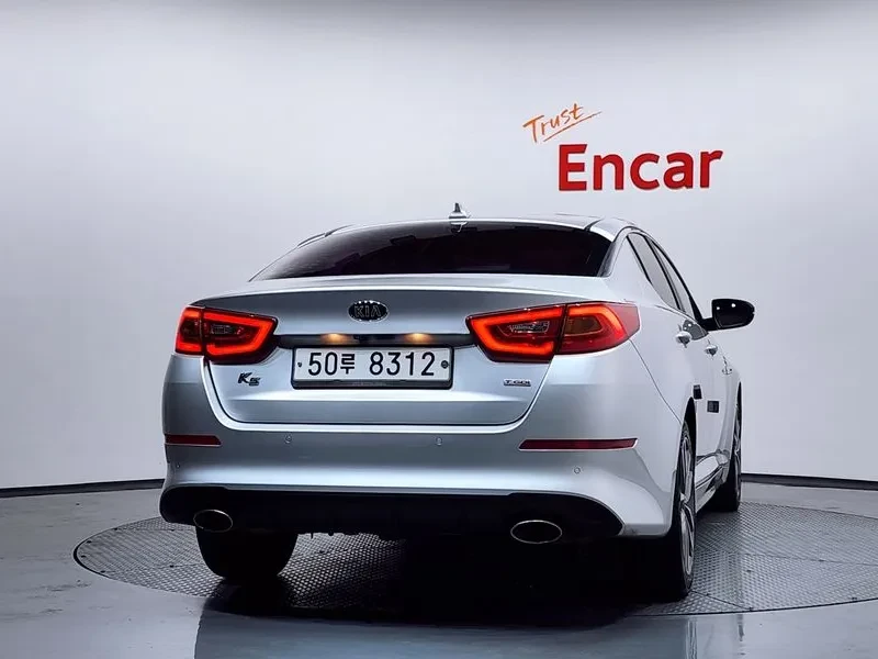 Kia K5 2.0, снимка 4 - Автомобили и джипове - 54262134