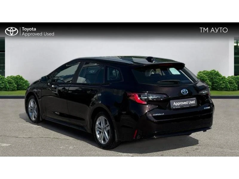 Toyota Corolla TS 1.8 HSD Executive, снимка 2 - Автомобили и джипове - 54707767