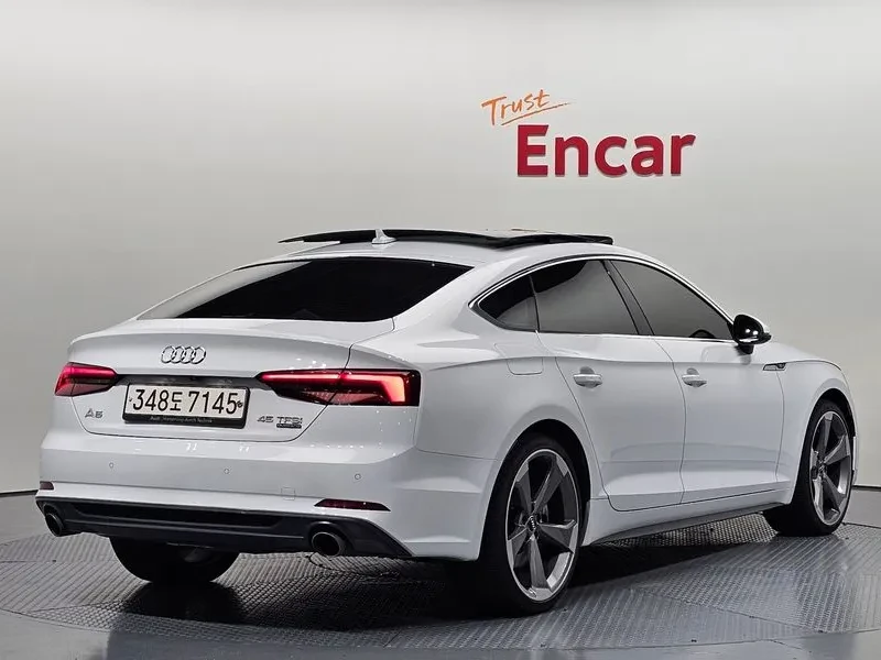 Audi A5 45 Tfsi Quattro Premium Sportback, снимка 2 - Автомобили и джипове - 55389820