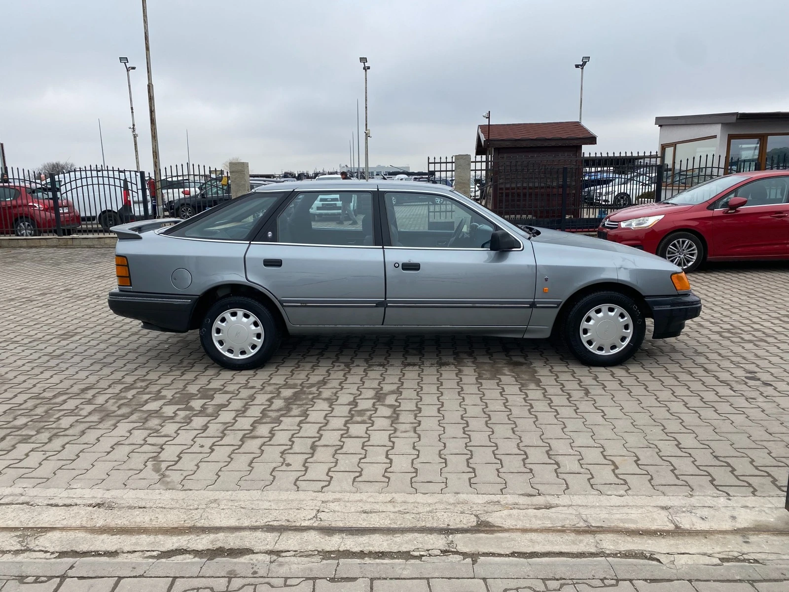 Ford Scorpio 2.0I GHIA - изображение 6