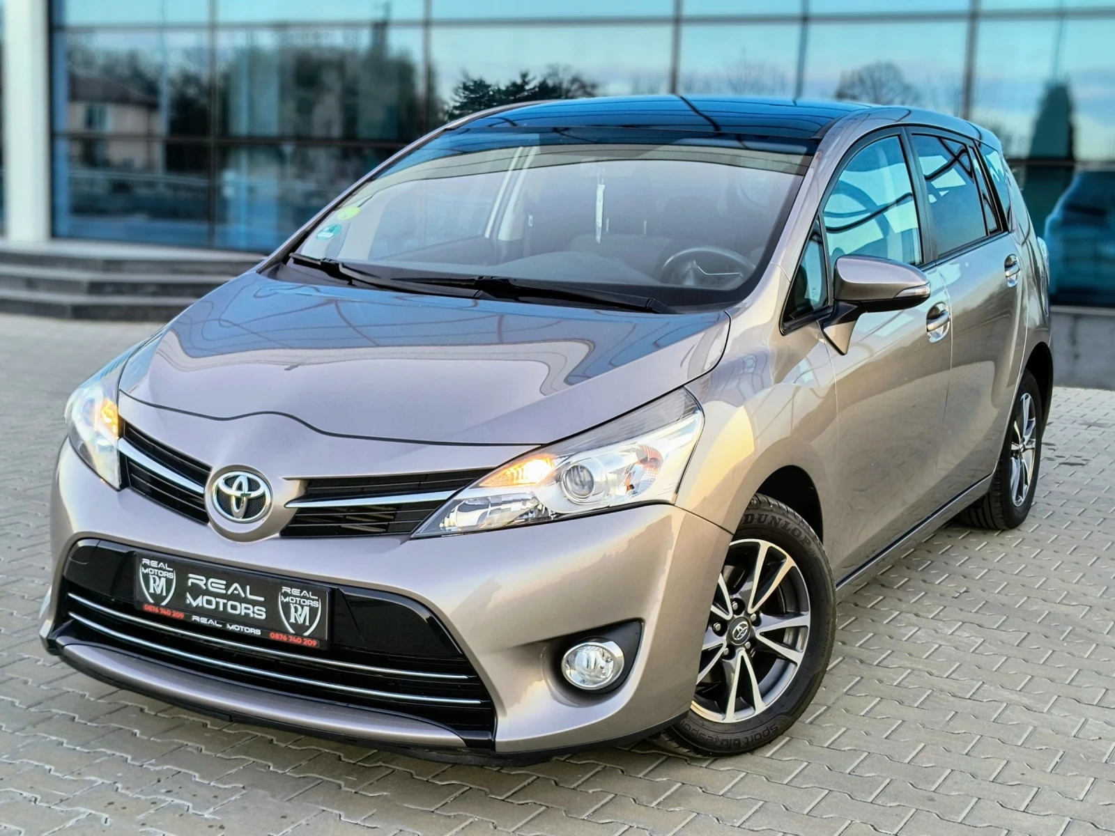 Toyota Verso 1.6D4D SkyViev Edition - [1] 