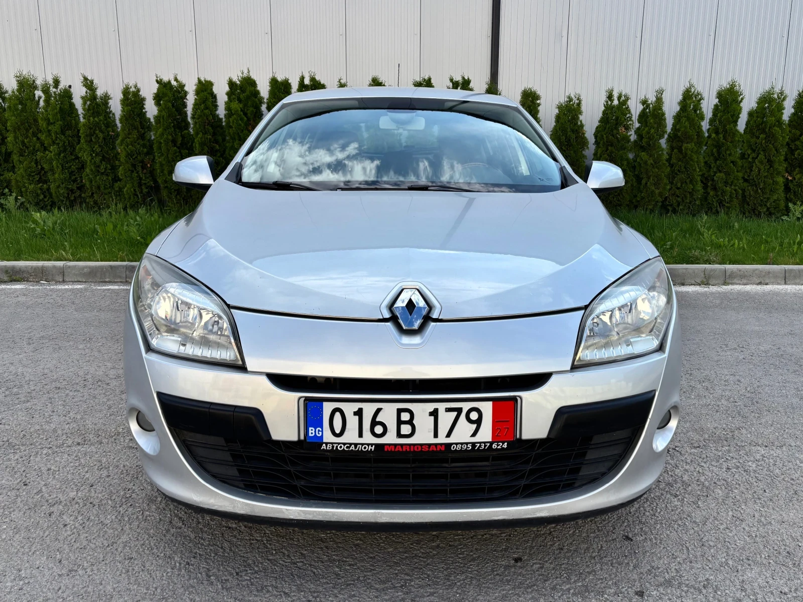 Renault Megane 1.6i/160 000 Хил.км/Внос Италия/Сервизна история/ - изображение 2