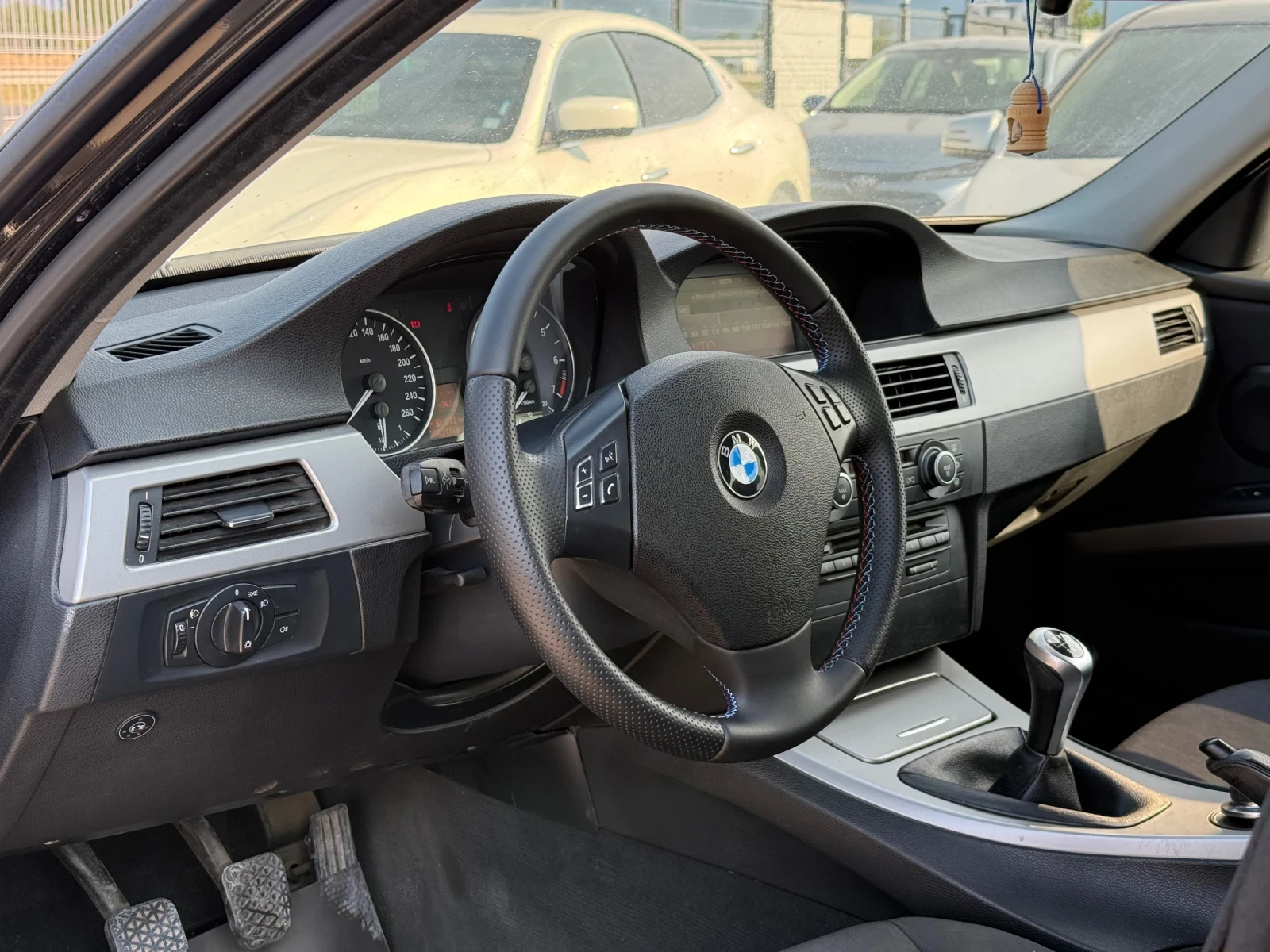 BMW 318 I* ГАЗ* 2008г* РЪЧКА* ТОП СЪСТОЯНИЕ*  - изображение 7