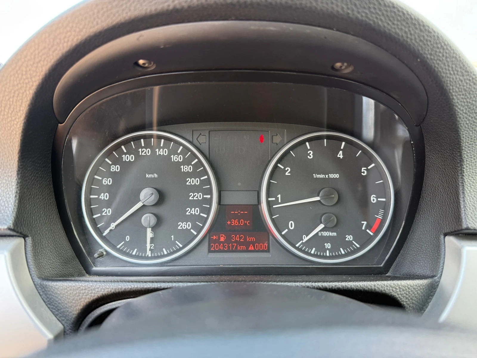 BMW 318 I* ГАЗ* 2008г* РЪЧКА* ТОП СЪСТОЯНИЕ*  - изображение 8