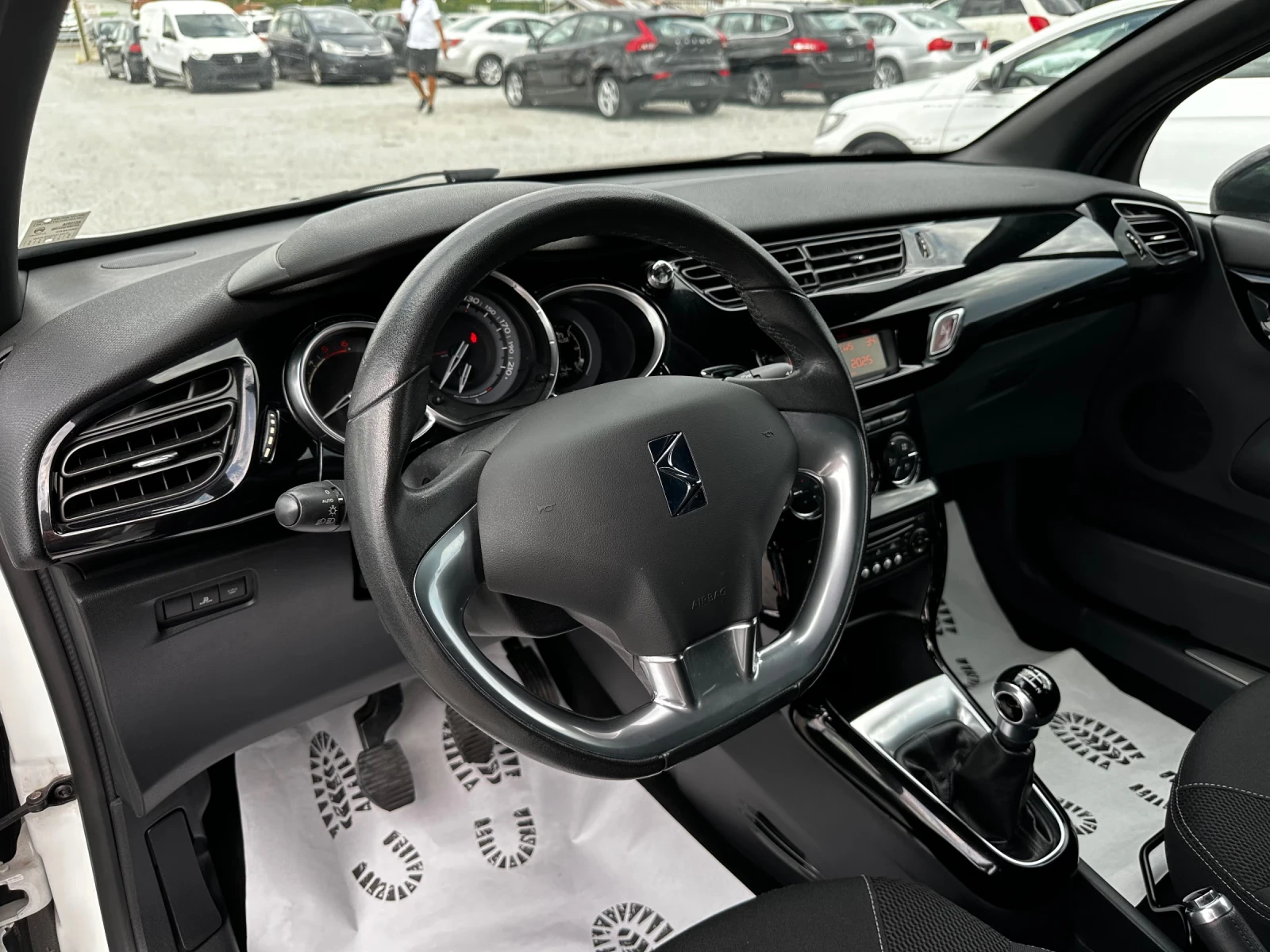Citroen DS3 1.6HDi-112кс-100000км-СЕРВИЗНА ИСТОРИЯ-LED-NEW-TOP - изображение 10