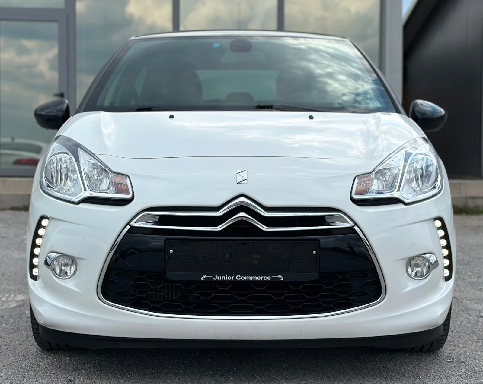 Citroen DS3 1.6HDi-112кс-100000км-СЕРВИЗНА ИСТОРИЯ-LED-NEW-TOP - изображение 2