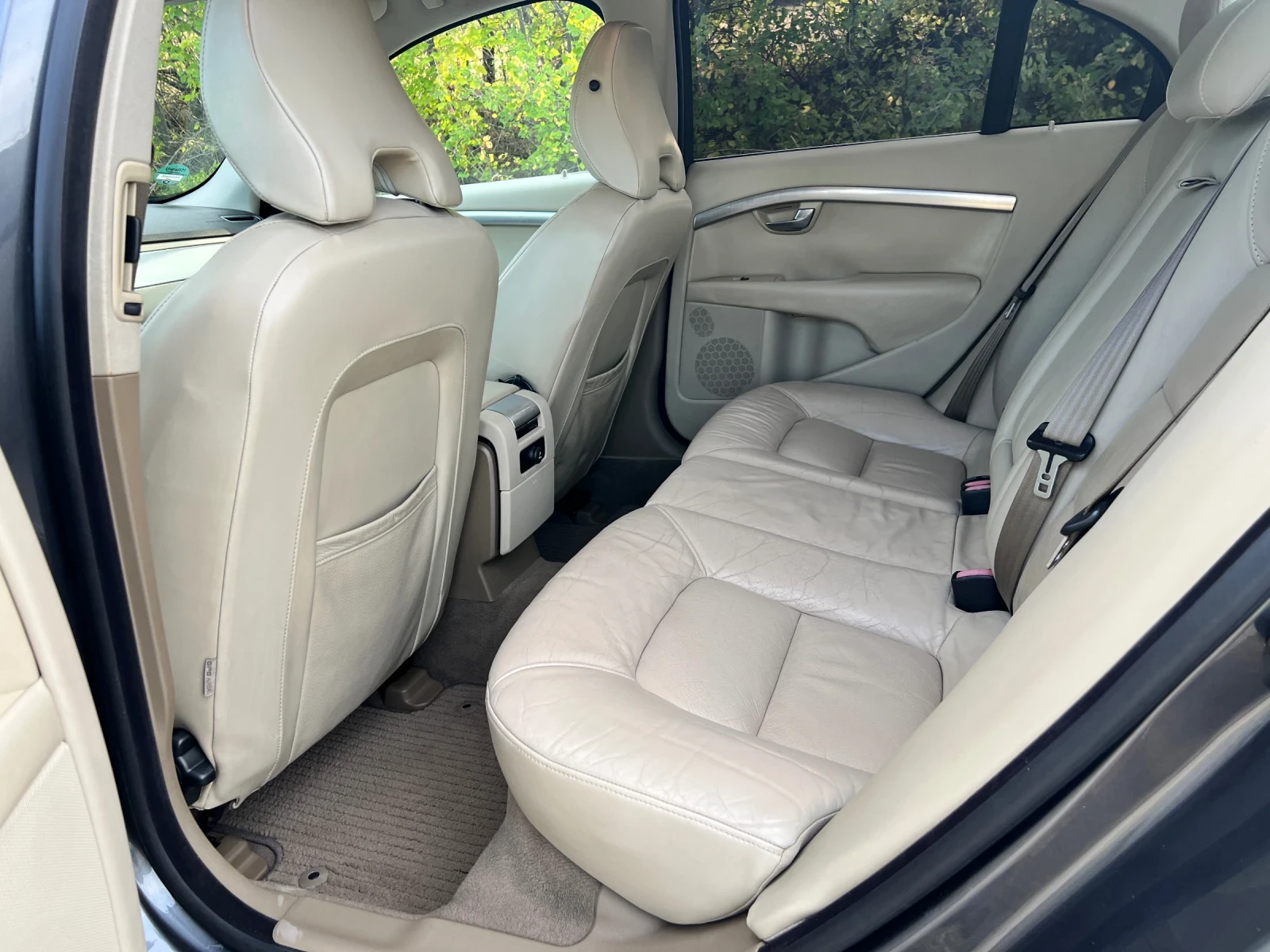 Volvo S80 2.4 дизел - изображение 8
