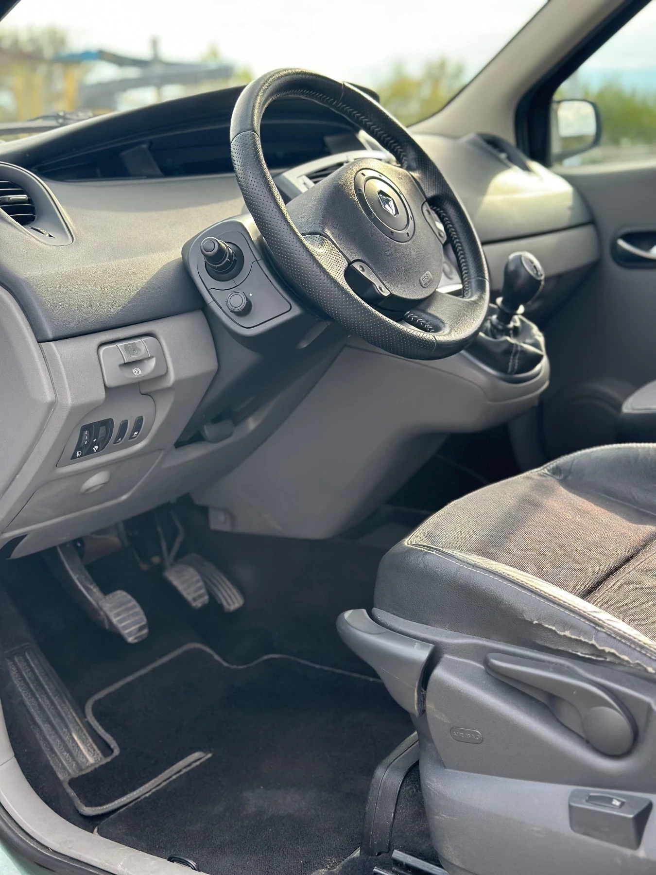 Renault Scenic  - изображение 6