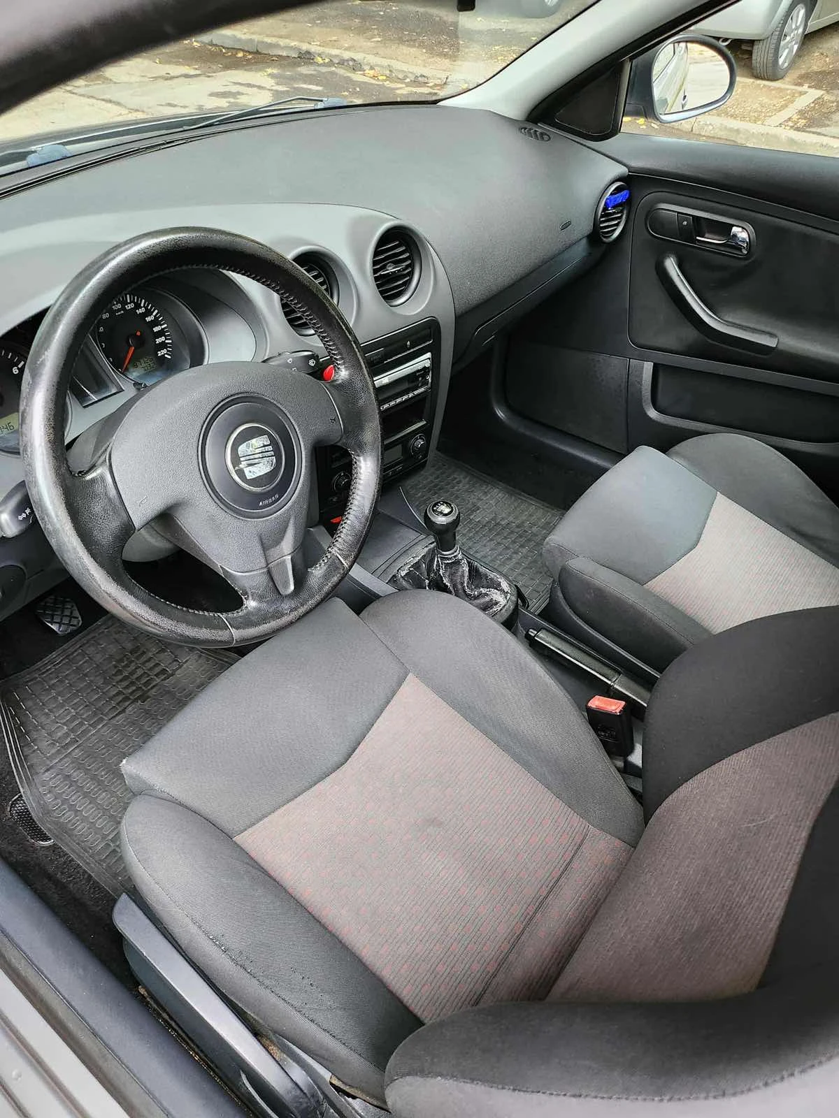Seat Ibiza  - изображение 6