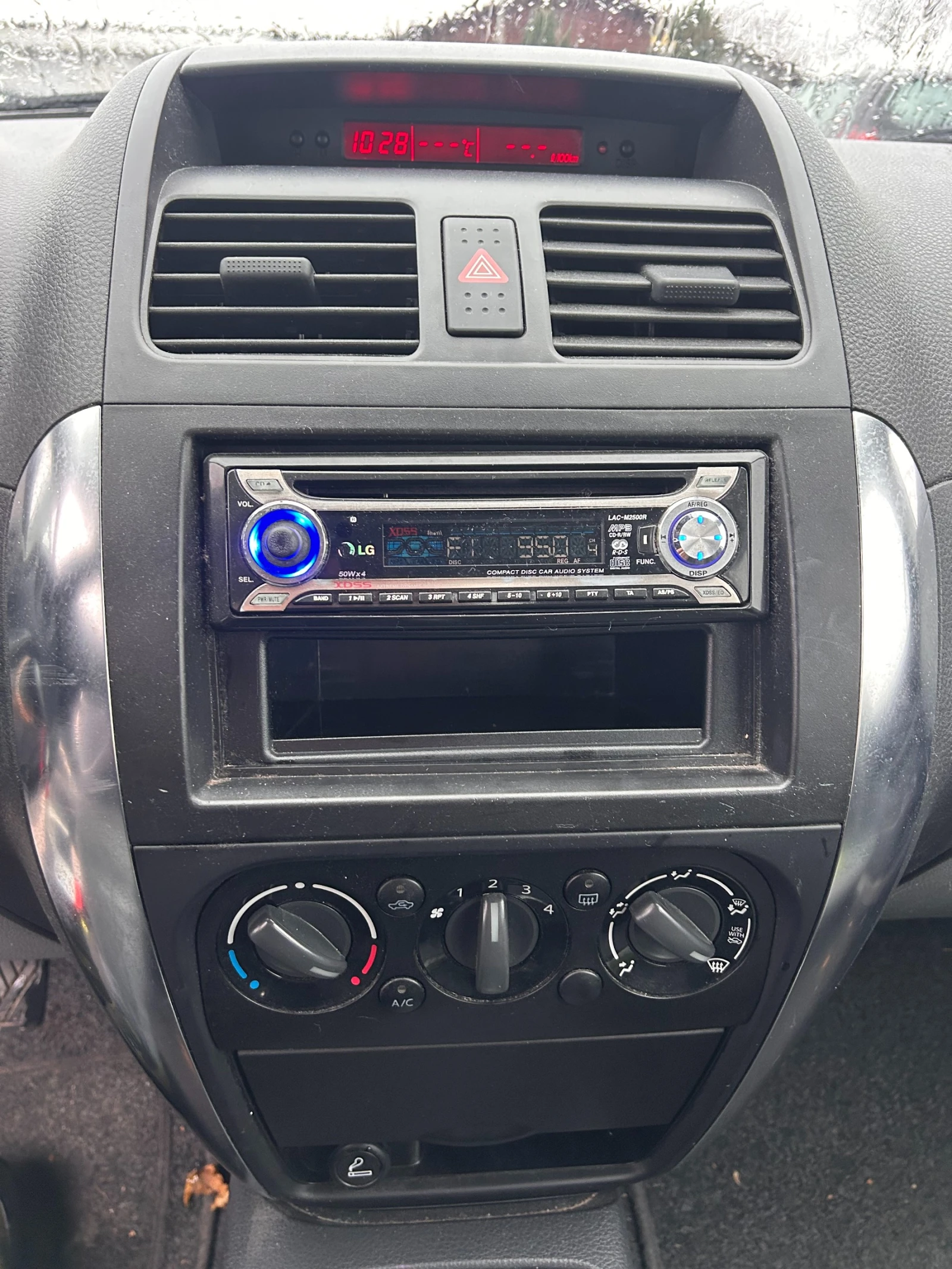 Suzuki SX4 1.6i EURO 4 | Mobile.bg � ����������� 11