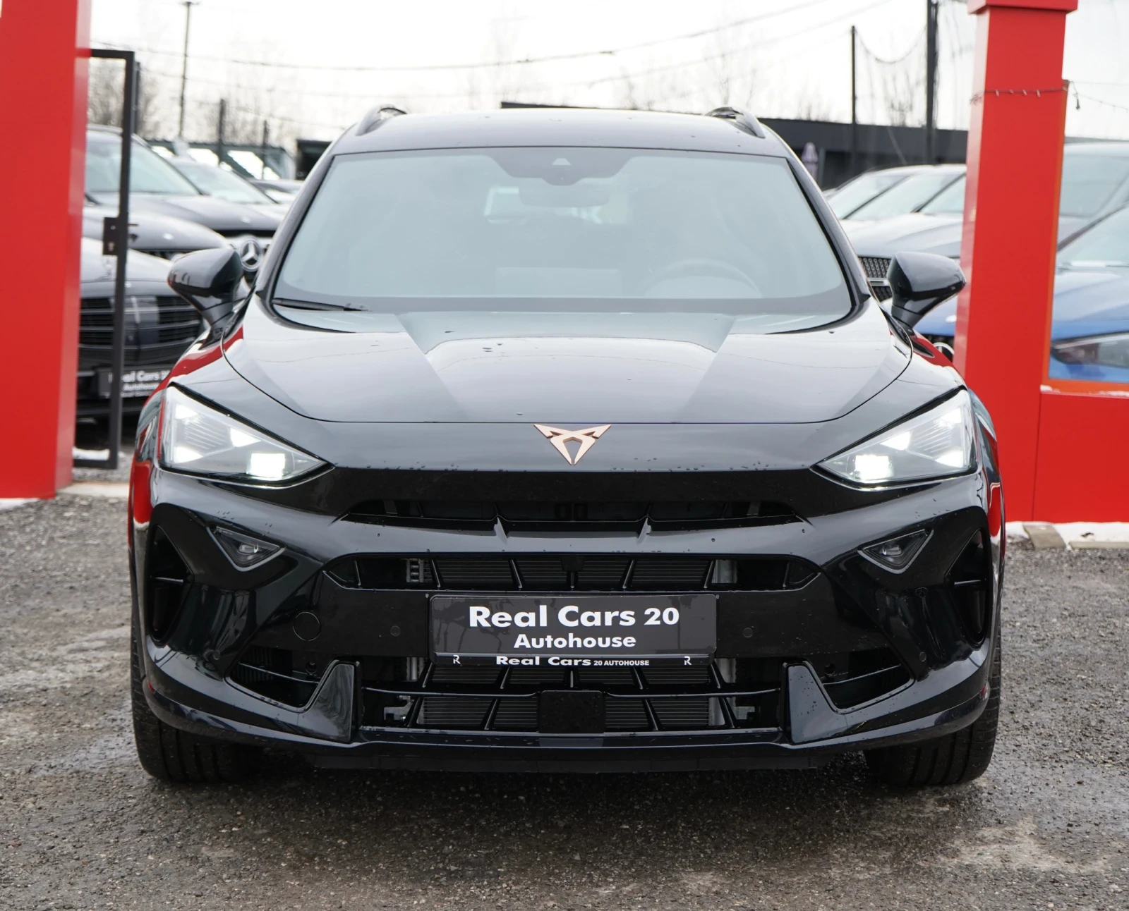 Cupra Formentor 2.0 VZ* 4x4* FACELIFT* Camera* Caplay*  - изображение 2