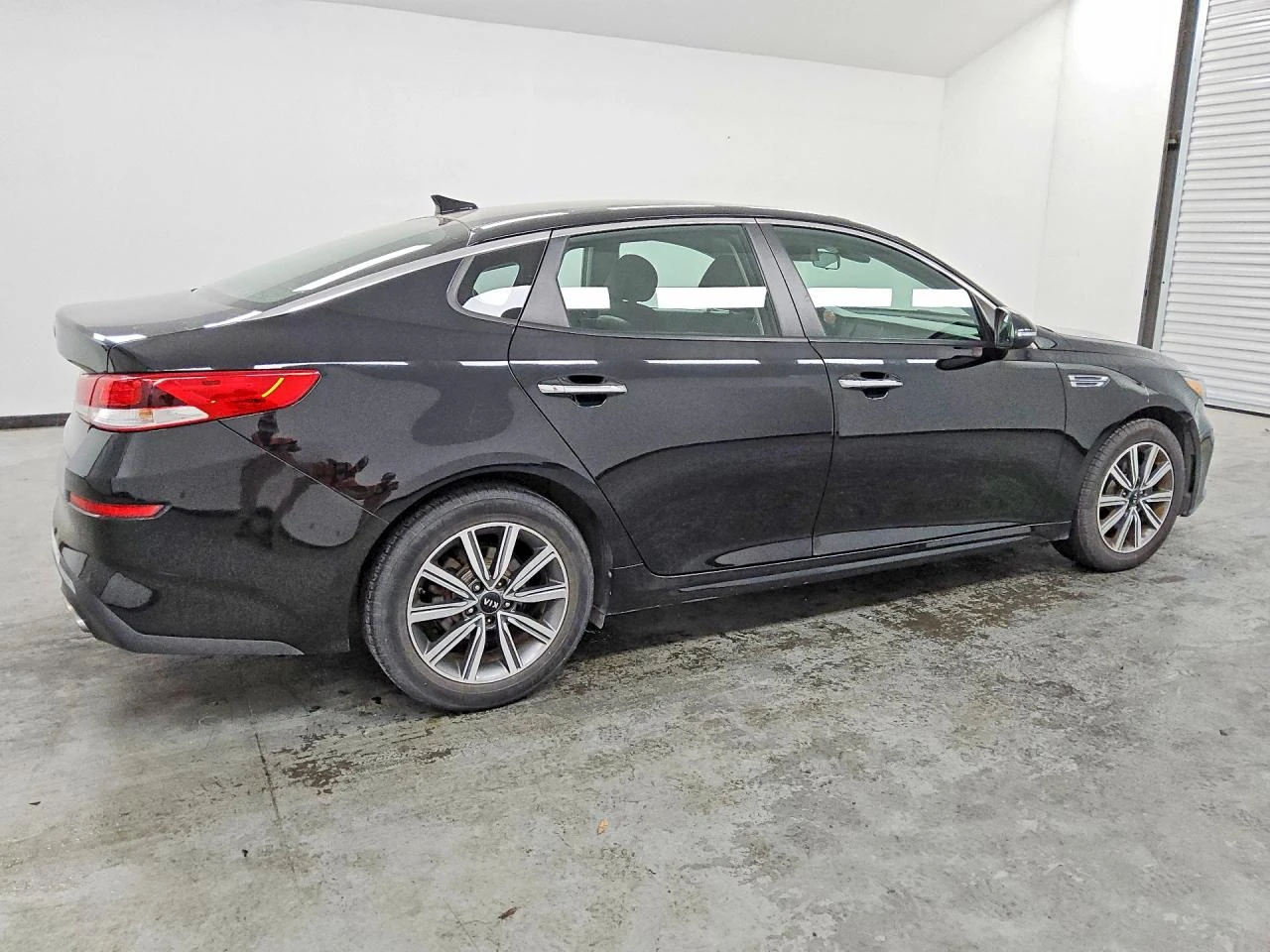 Kia Optima, снимка 6 - Автомобили и джипове - 53973828