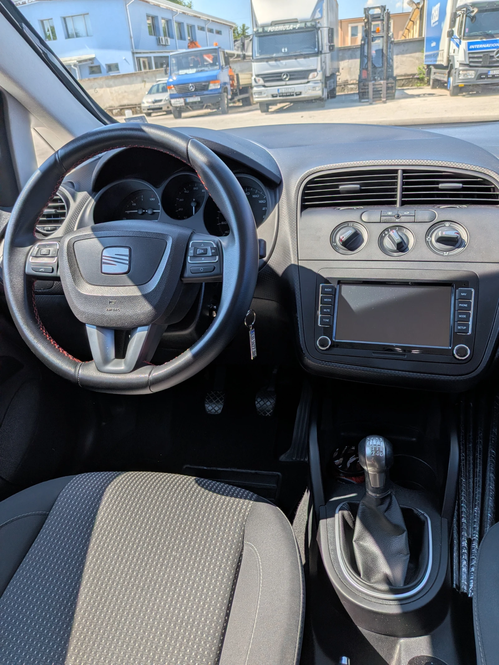 Seat Altea XL 1.2 TSI, снимка 10 - Автомобили и джипове - 54864946