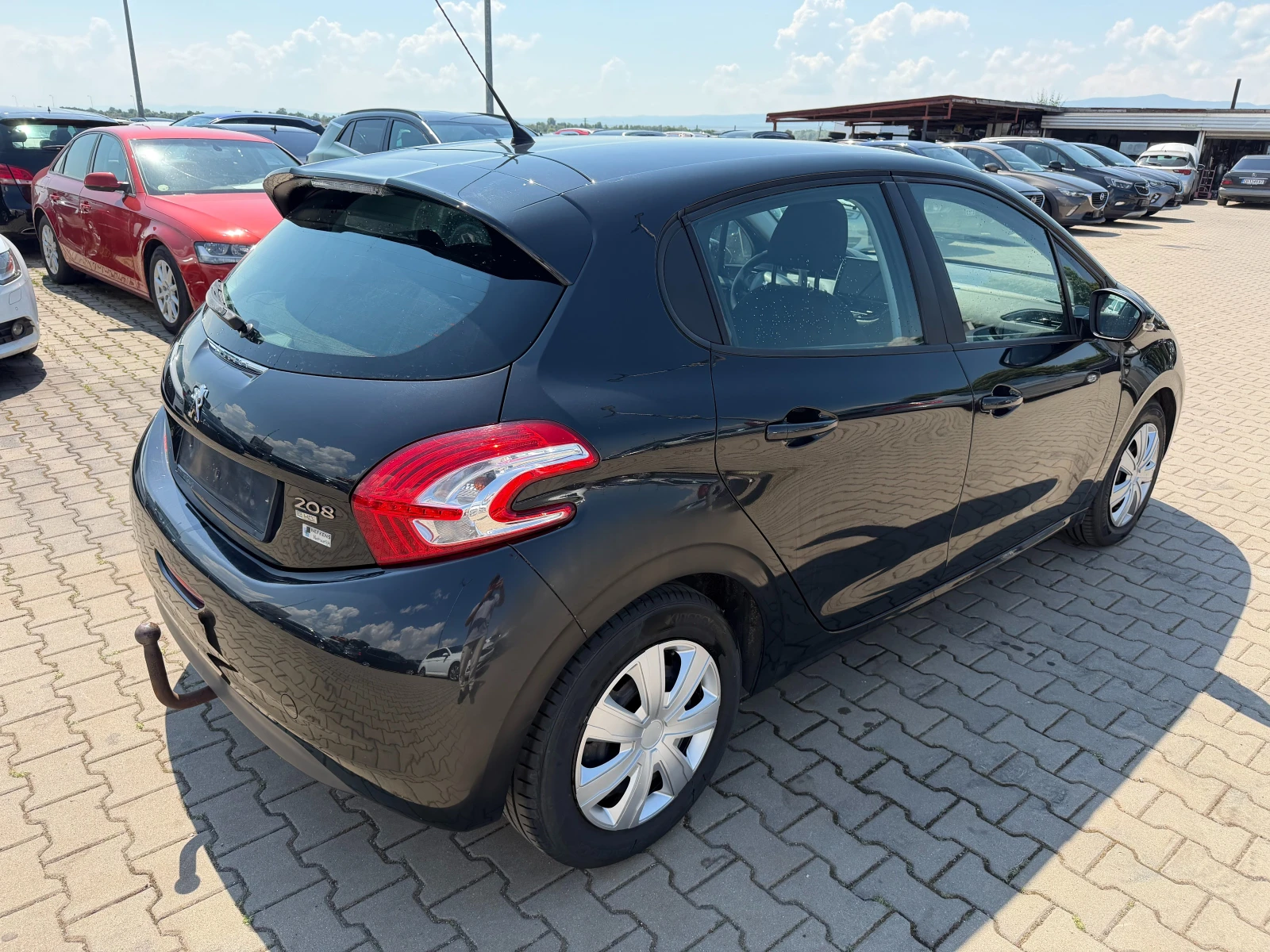 Peugeot 208 1.4HDI AVTOMAT/NAVI EURO 5, снимка 6 - Автомобили и джипове - 55059285