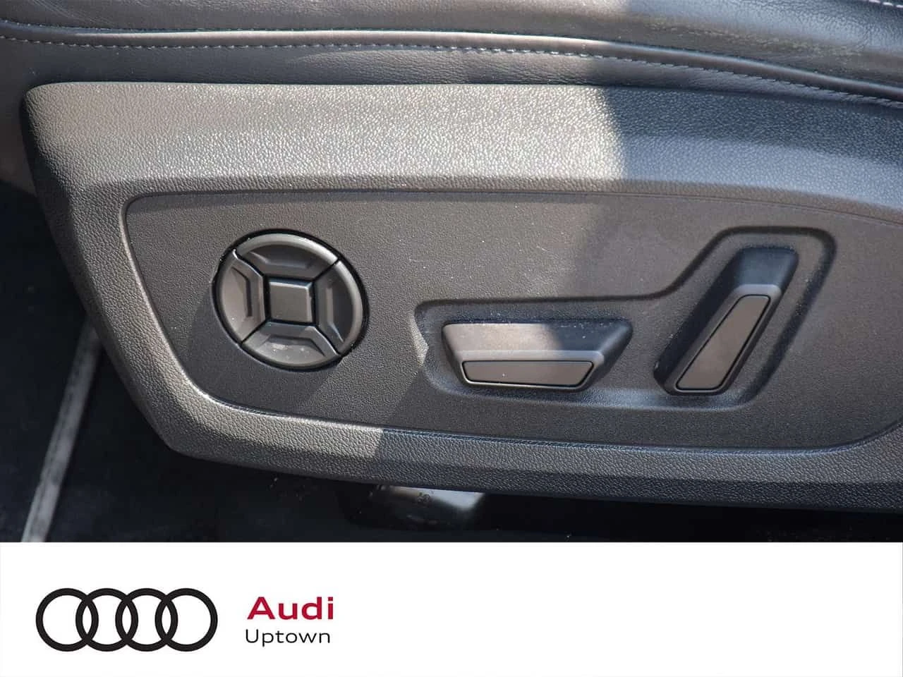 Audi A6 Technik 55 TFSI W/BLACK OPTICS/21" ALLOYS  CAR, снимка 14 - Автомобили и джипове - 55147856